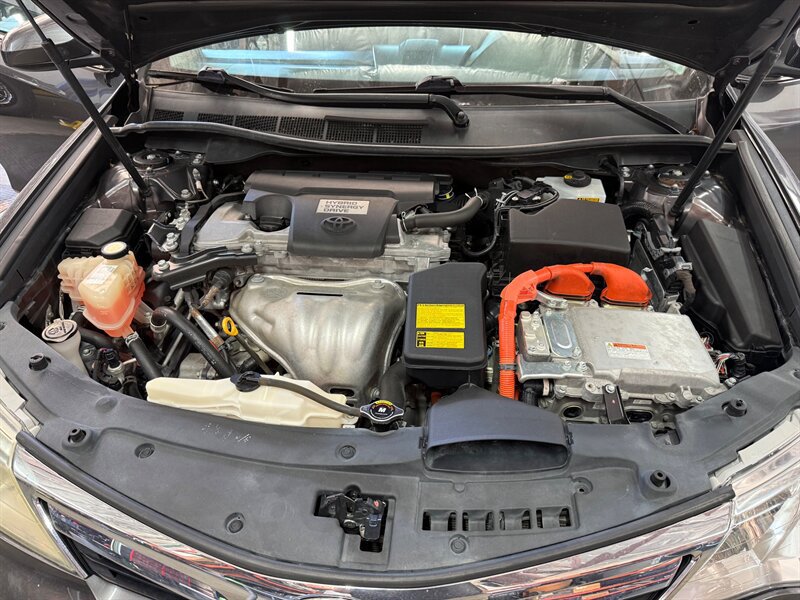 Used 2013 Toyota Camry LE FWD image 10