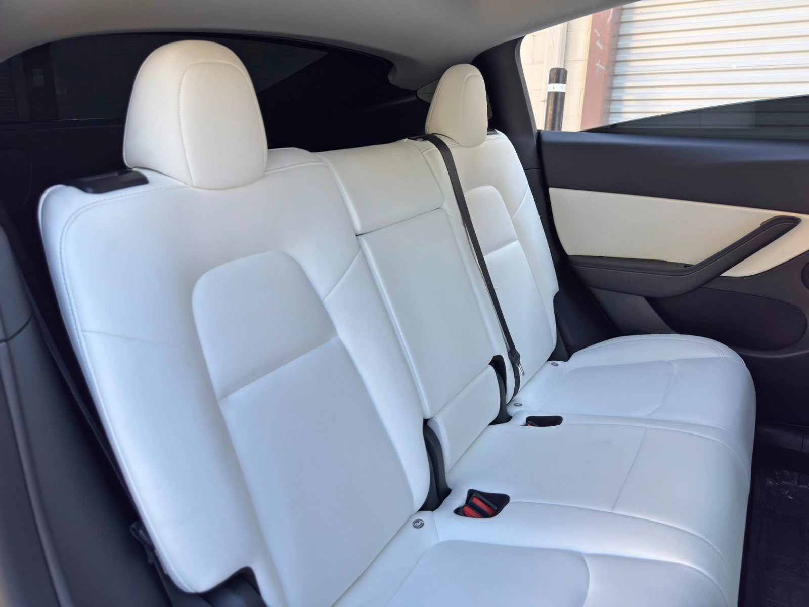 Used 2022 Tesla Model Y Performance AWD/4WD image 39