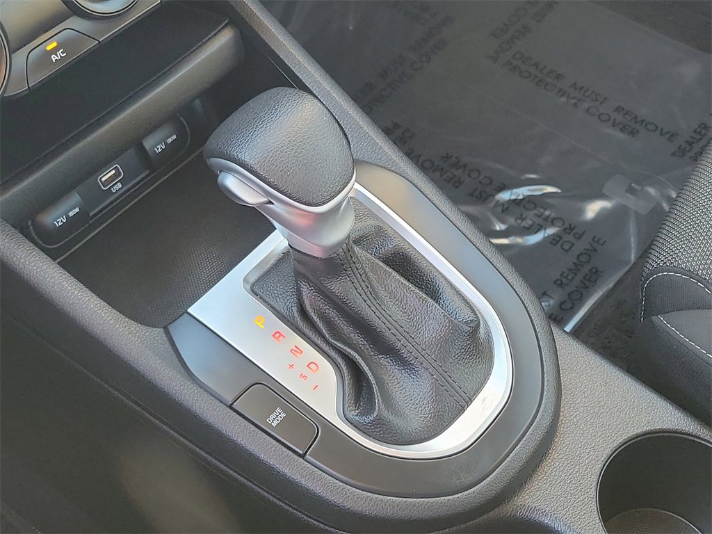 Used 2023 Kia Forte LXS image 11