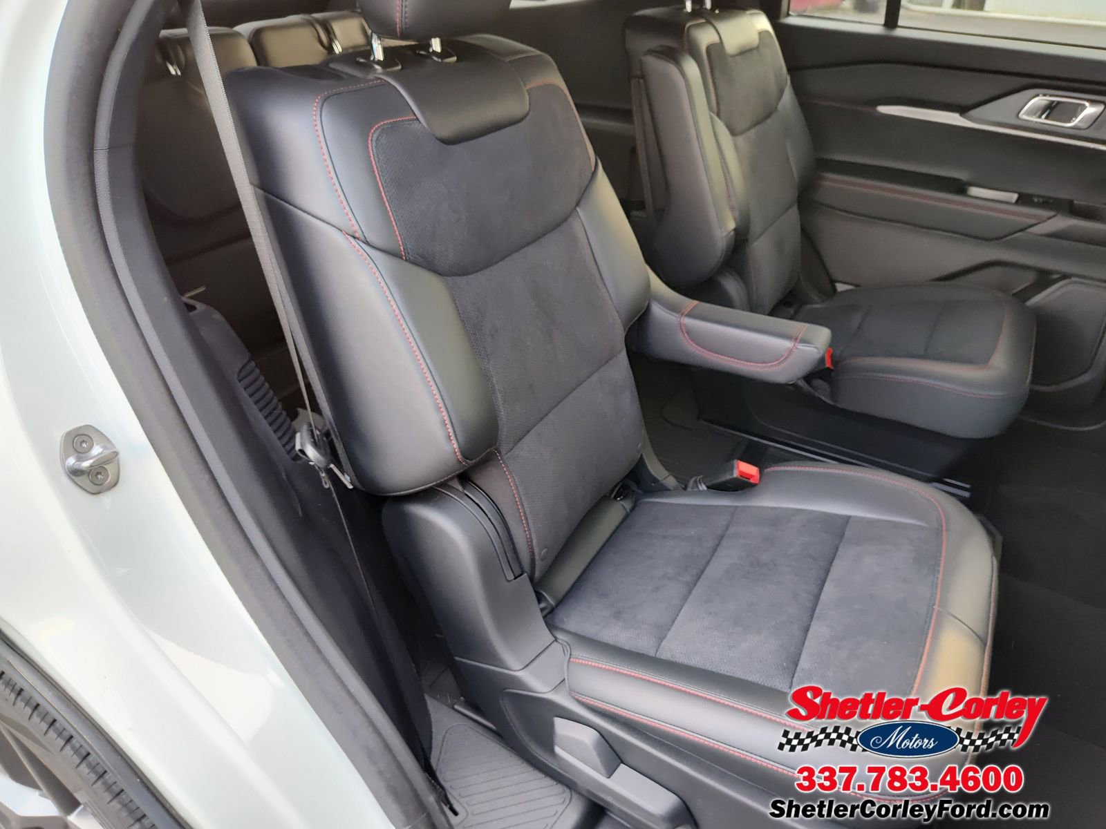 New 2025 Ford Explorer ST RWD image 13
