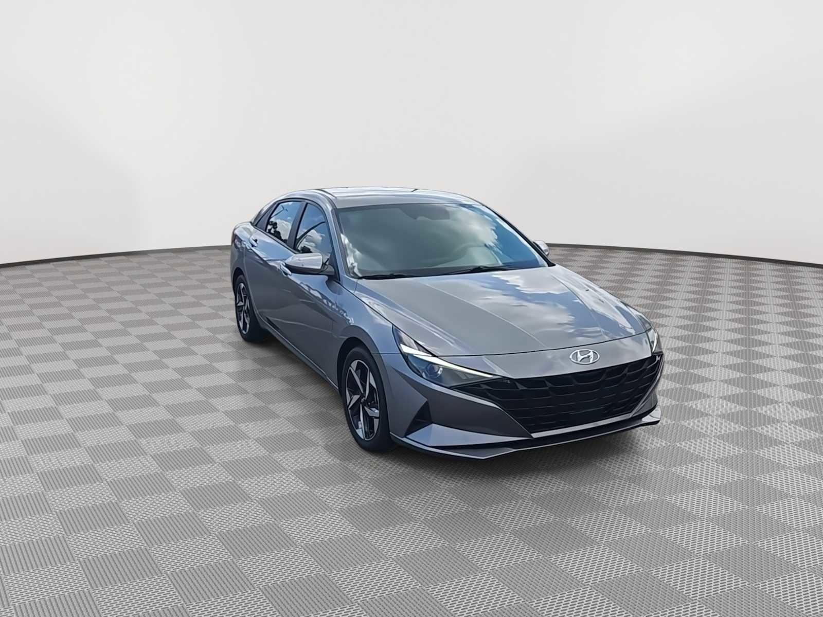 Used 2023 Hyundai Elantra SEL w/ Convenience Package FWD image 2