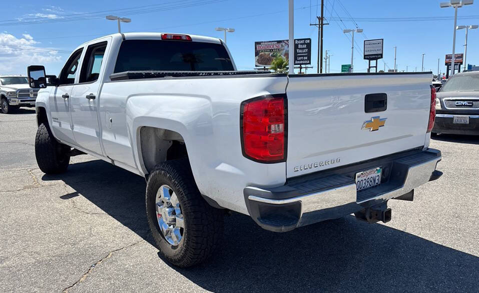 Used 2018 Chevrolet Silverado 2500 W/T w/ WT Convenience Package AWD/4WD image 5