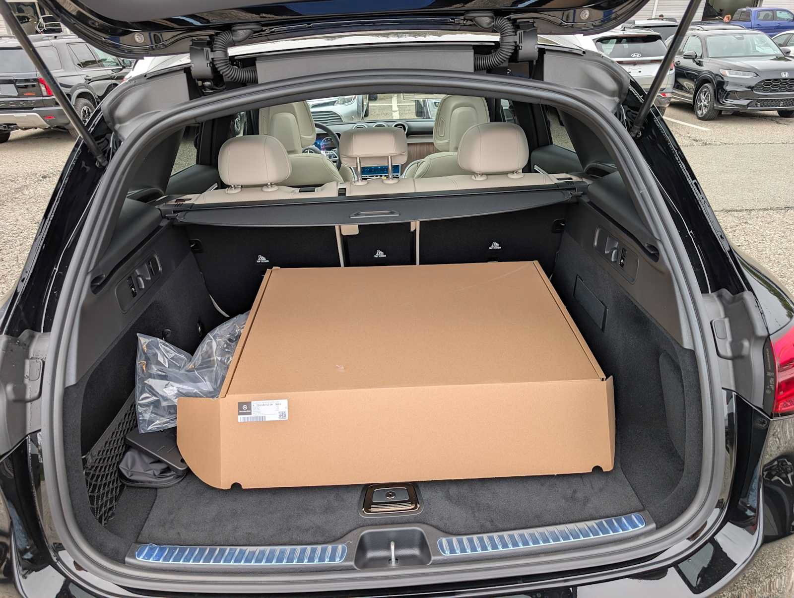 New 2027 Mercedes-Benz GLC 300 4MATIC image 7