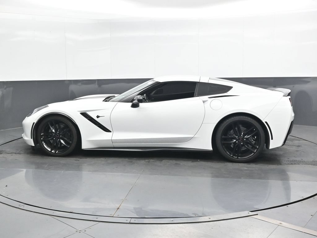 Used 2018 Chevrolet Corvette Stingray Coupe RWD image 8