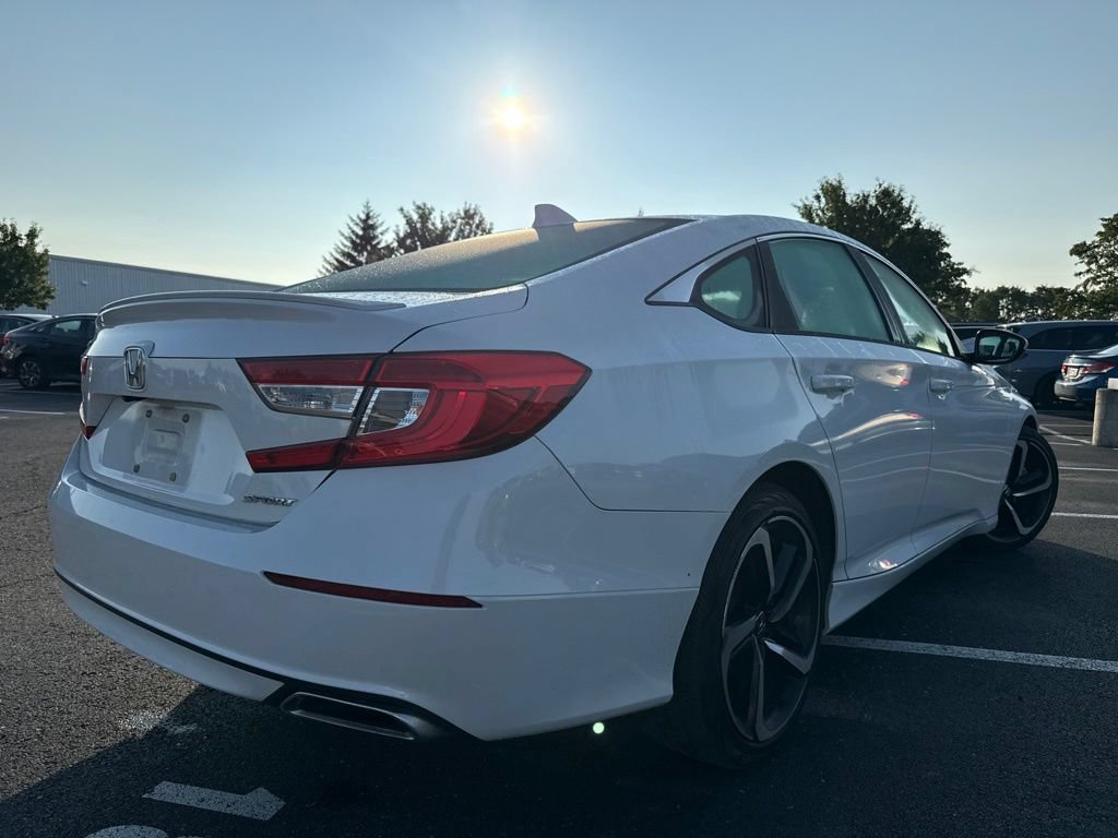 Used 2019 Honda Accord Sport image 10