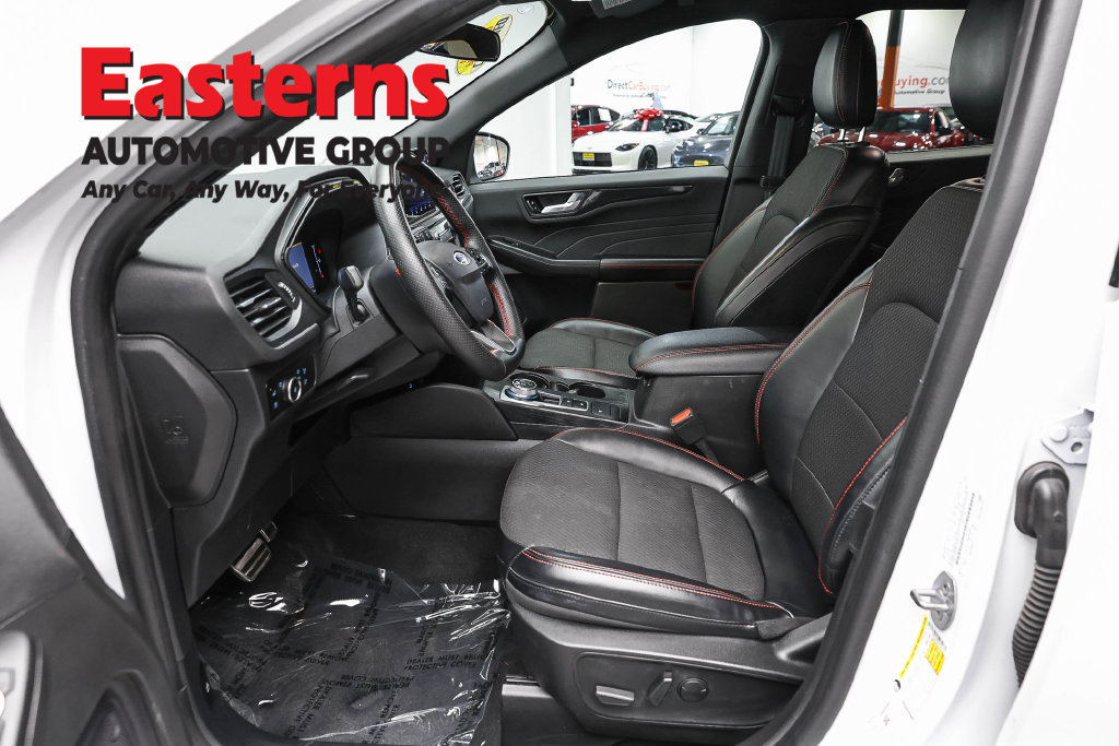 Used 2023 Ford Escape ST-Line Select AWD/4WD image 14