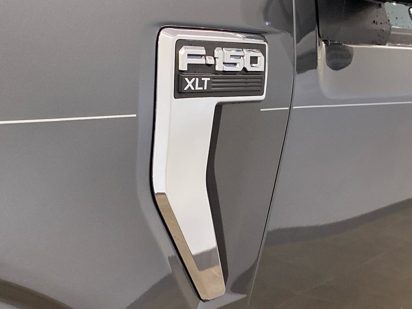 New 2025 Ford F150 XLT w/ Equipment Group 302A MID image 13