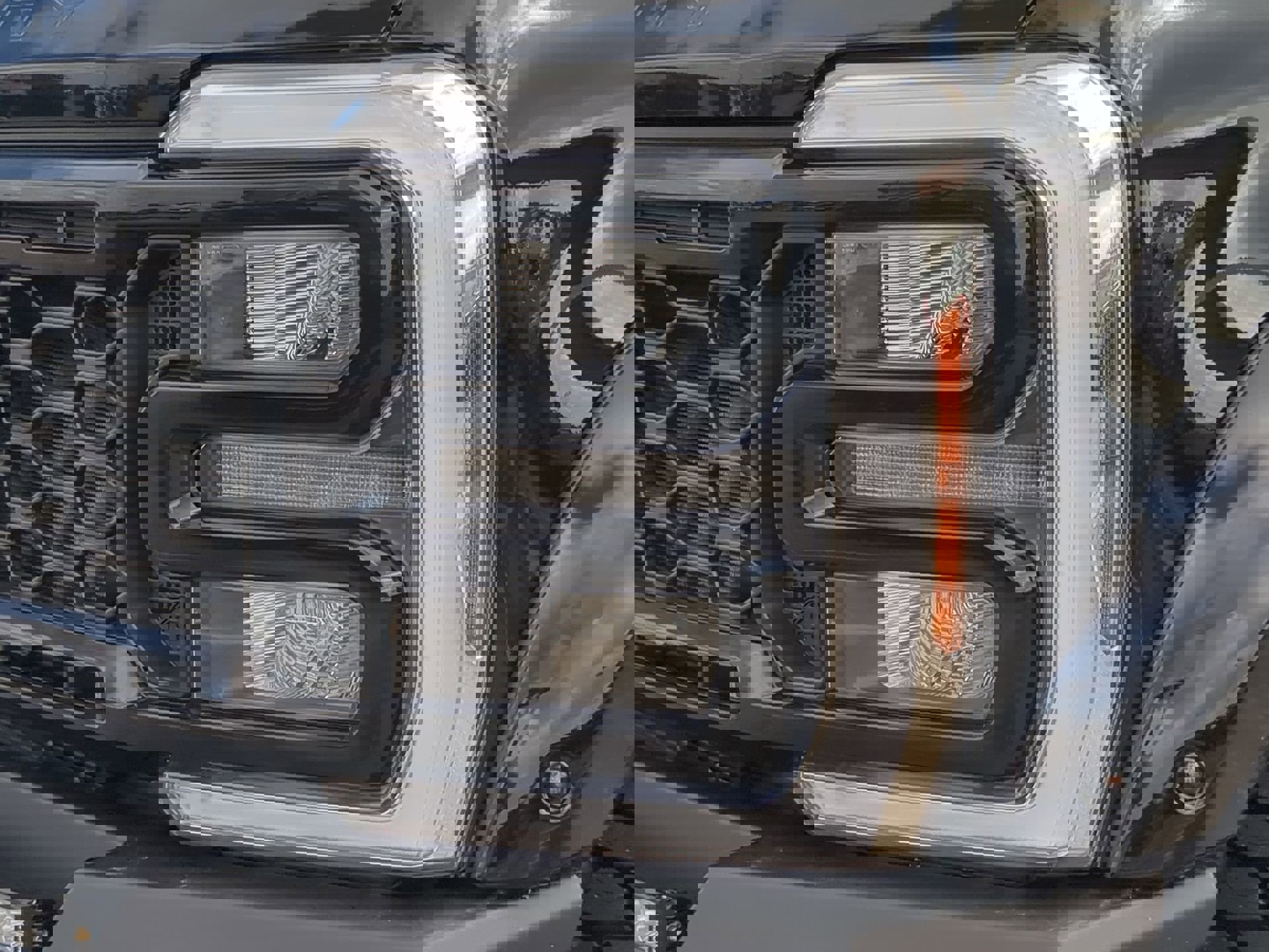 New 2026 Ford F250 Lariat w/ Black Appearance Package image 39