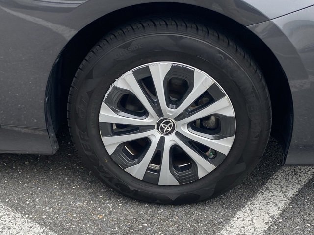 Used 2020 Toyota Prius Prime XLE image 11