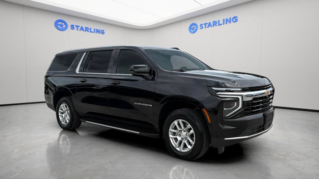 Certified 2025 Chevrolet Suburban LS RWD image 14