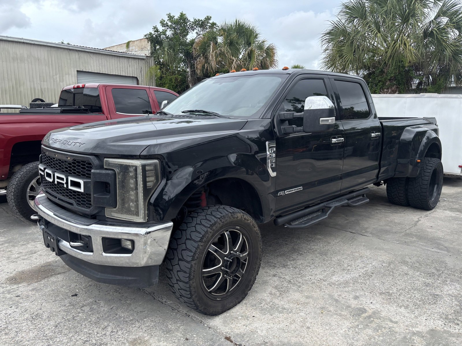 Used 2017 Ford F350 Lariat w/ Chrome Package AWD/4WD image 1