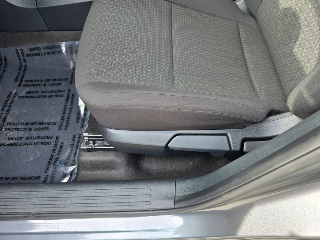 Used 2025 Nissan Kicks S image 15