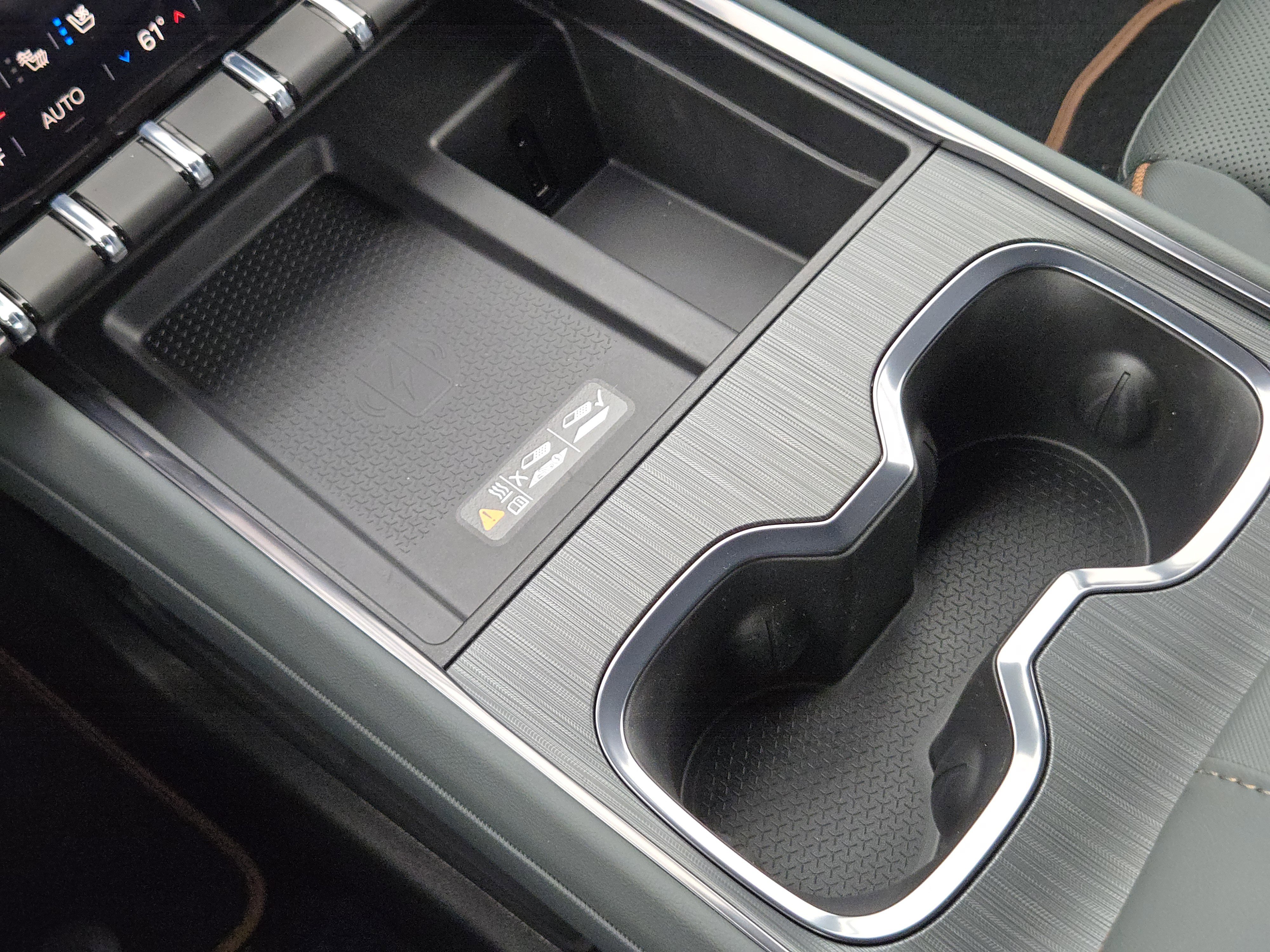 New 2026 GMC Acadia AT4 w/ Luxury Package image 16