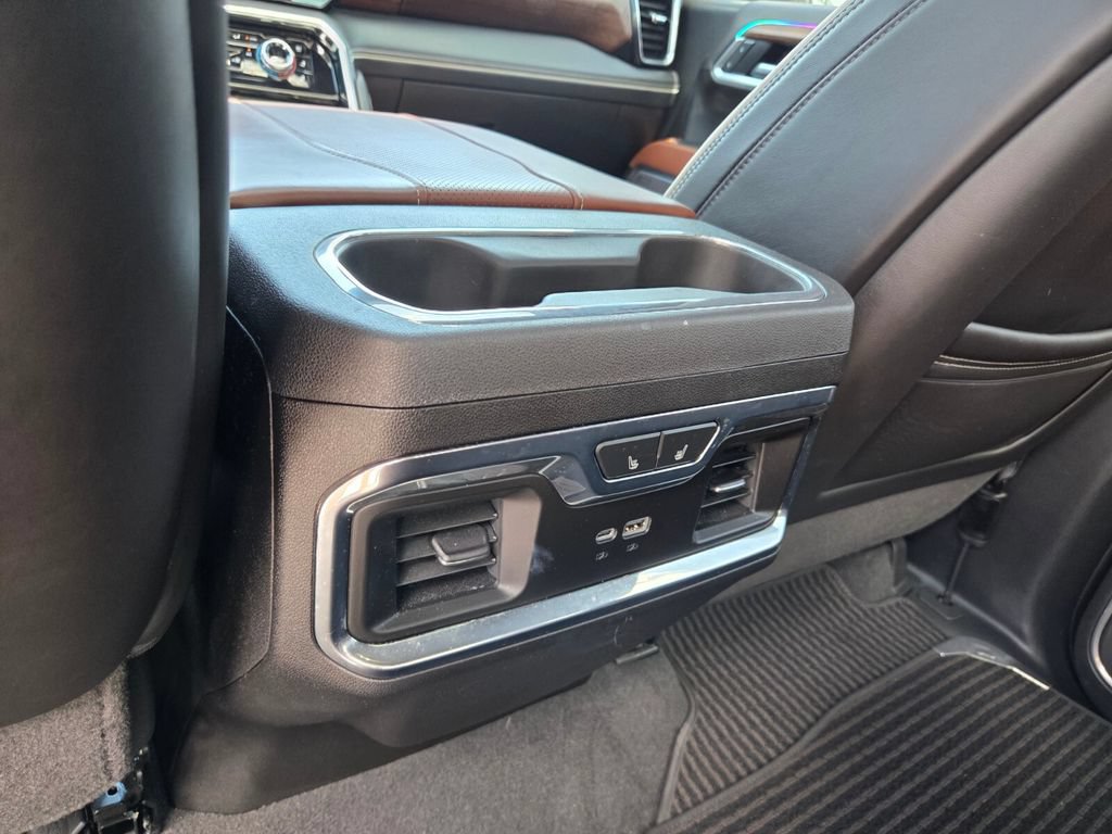 Used 2025 GMC Sierra 1500 Denali Ultimate AWD/4WD image 10
