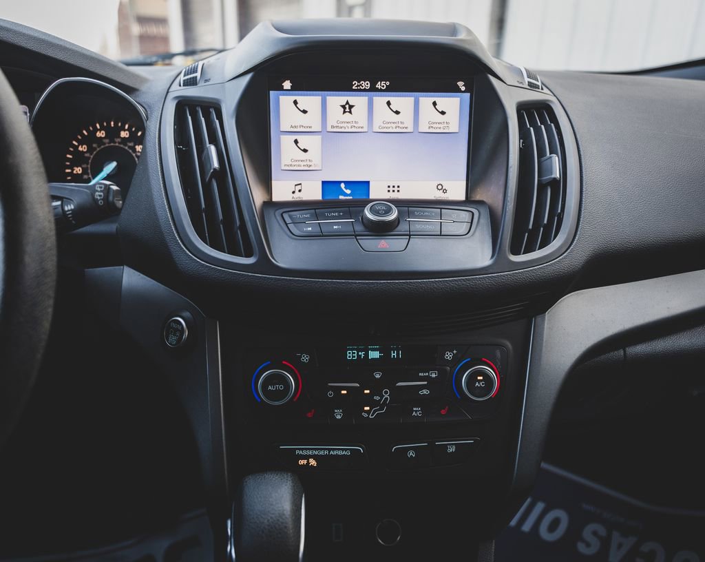 Used 2019 Ford Escape SE image 3