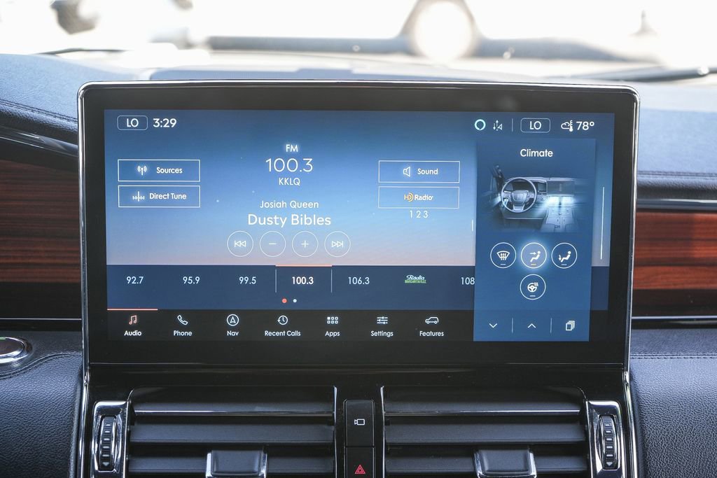 Used 2024 Lincoln Navigator Premiere AWD/4WD image 18