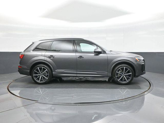 Certified 2025 Audi Q7 2.0T Premium Plus w/ Premium Plus Package AWD/4WD image 8