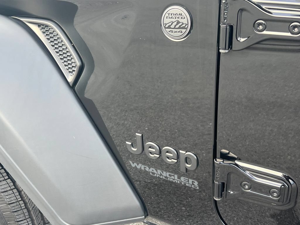 Used 2022 Jeep Wrangler Unlimited Sport w/ Sun And Sound Package AWD/4WD image 12