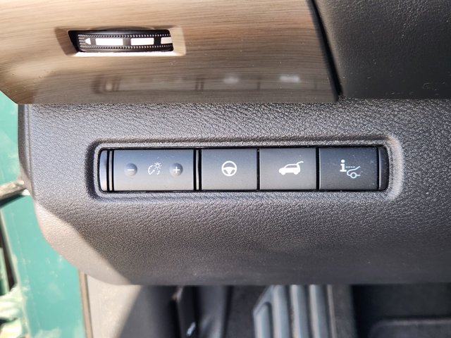 Certified 2025 Nissan Pathfinder Platinum w/ Cargo Package AWD/4WD image 27