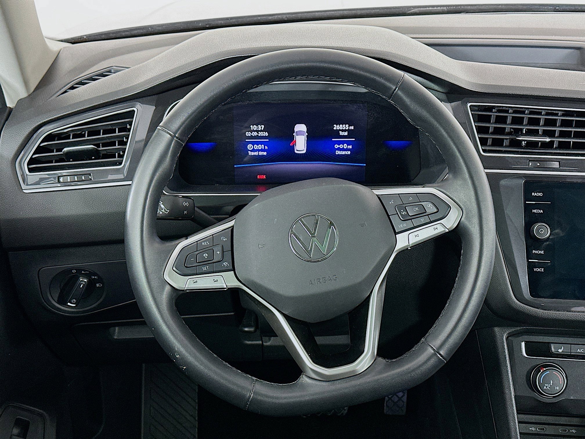 Used 2024 Volkswagen Tiguan Wolfsburg Edition image 18