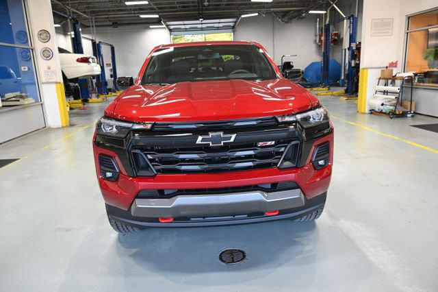 New 2026 Chevrolet Colorado Z71 w/ Technology Package AWD/4WD image 2