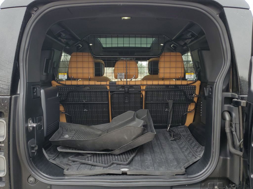 Used 2024 Land Rover Defender 110 Carpathian Edition image 34