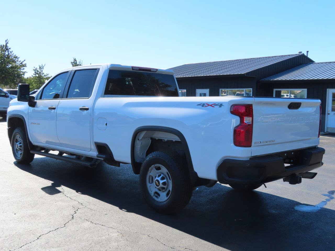 Used 2023 Chevrolet Silverado 2500 W/T w/ WT Convenience Package AWD/4WD image 4