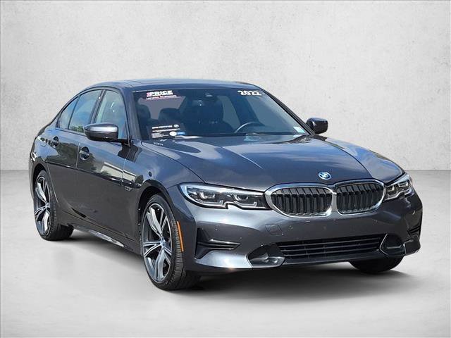Certified 2022 BMW 330e w/ Premium Package RWD image 3