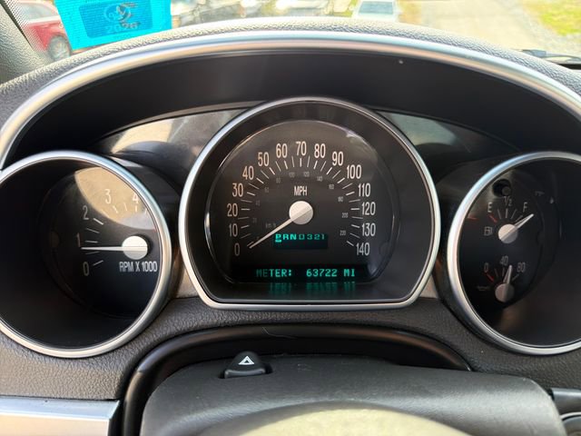 Used 2004 Chevrolet SSR w/ Preferred Equipment Group RWD image 31
