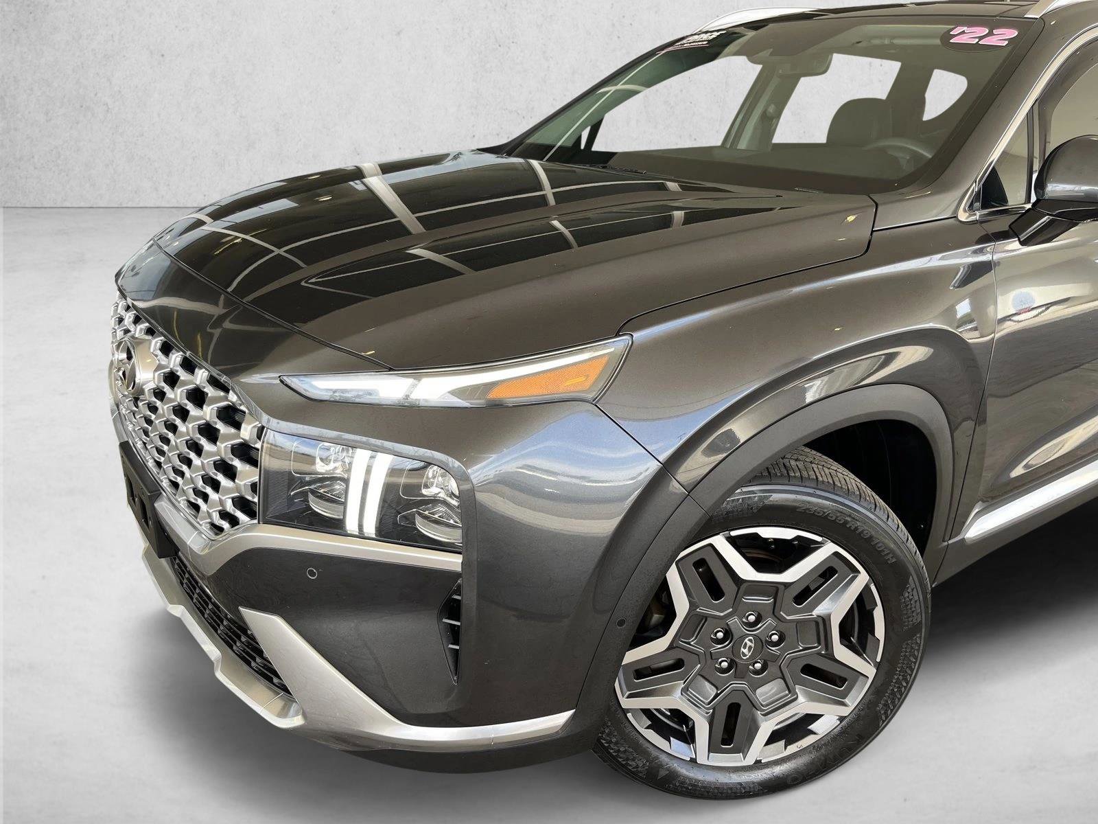 Used 2022 Hyundai Santa Fe Limited w/ Cargo Package FWD image 2