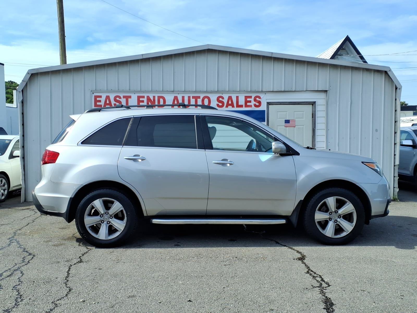 Used 2011 Acura MDX w/ Technology & Entertainment AWD/4WD image 2