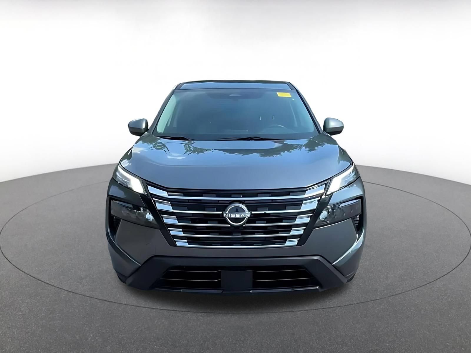 Used 2026 Nissan Rogue SV AWD/4WD image 4