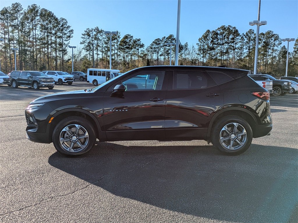 Used 2025 Chevrolet Blazer LT image 6
