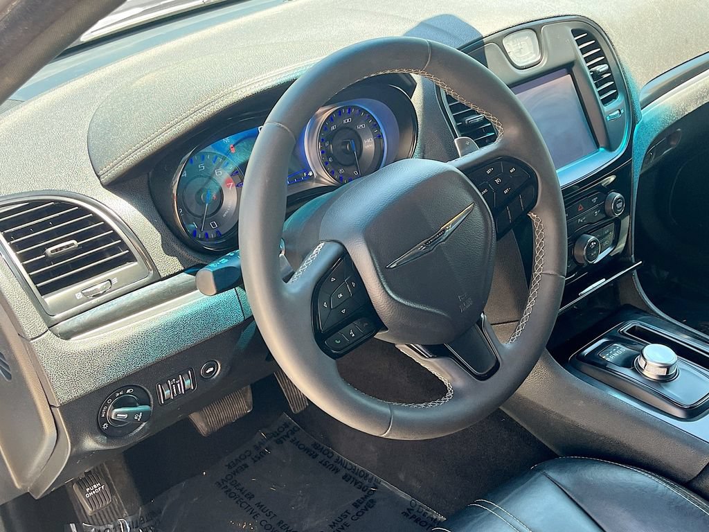 Used 2023 Chrysler 300 S RWD image 11