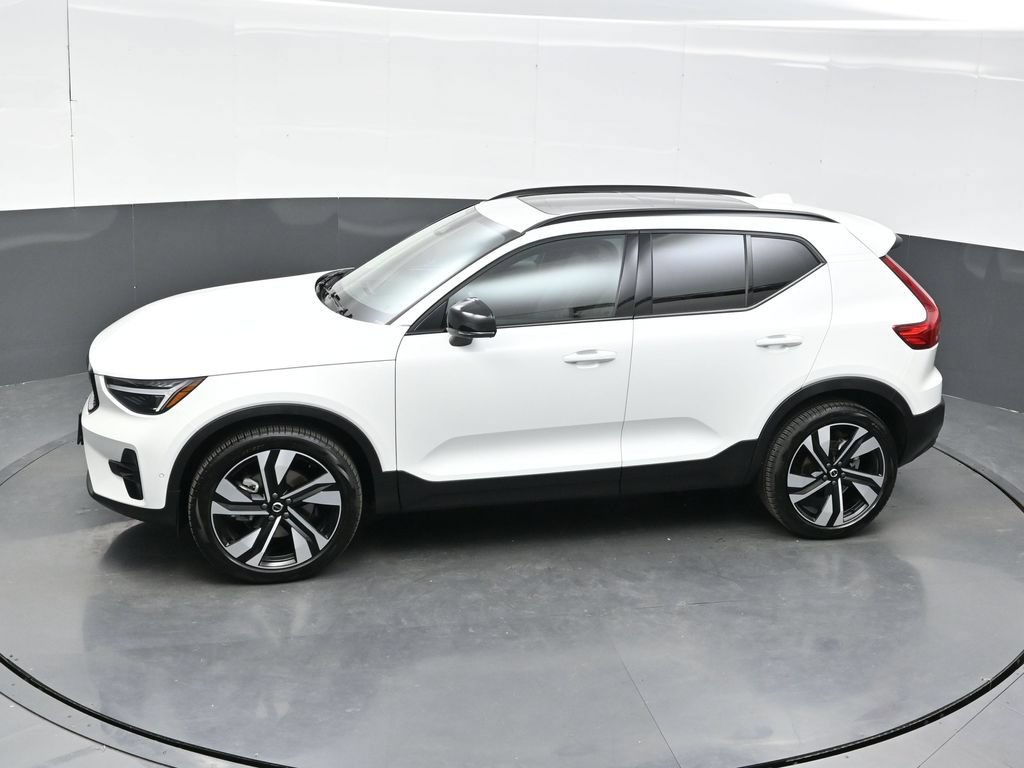 New 2026 Volvo XC40 B5 Ultra w/ Climate Package AWD/4WD image 33
