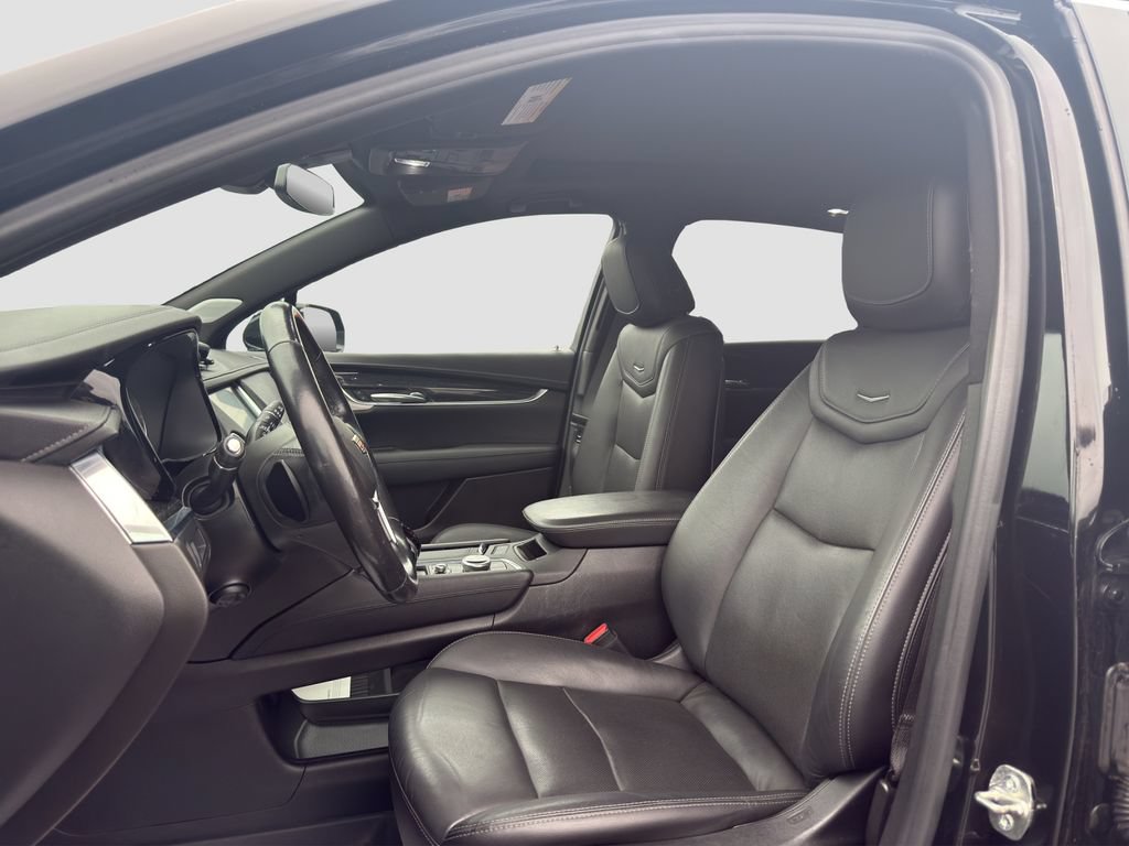 Used 2020 Cadillac XT5 Premium Luxury AWD/4WD image 9