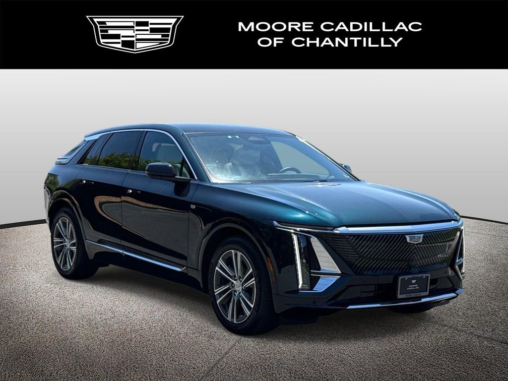 Used 2024 Cadillac Lyriq Luxury w/ LPO, Floor Liner Package AWD/4WD video 1