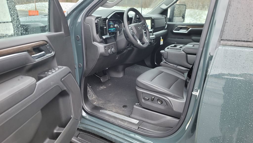 New 2026 Chevrolet Silverado 2500 LT w/ Trail Boss Package image 18