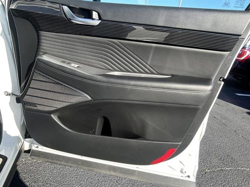 Used 2024 Hyundai Palisade Calligraphy AWD/4WD image 24