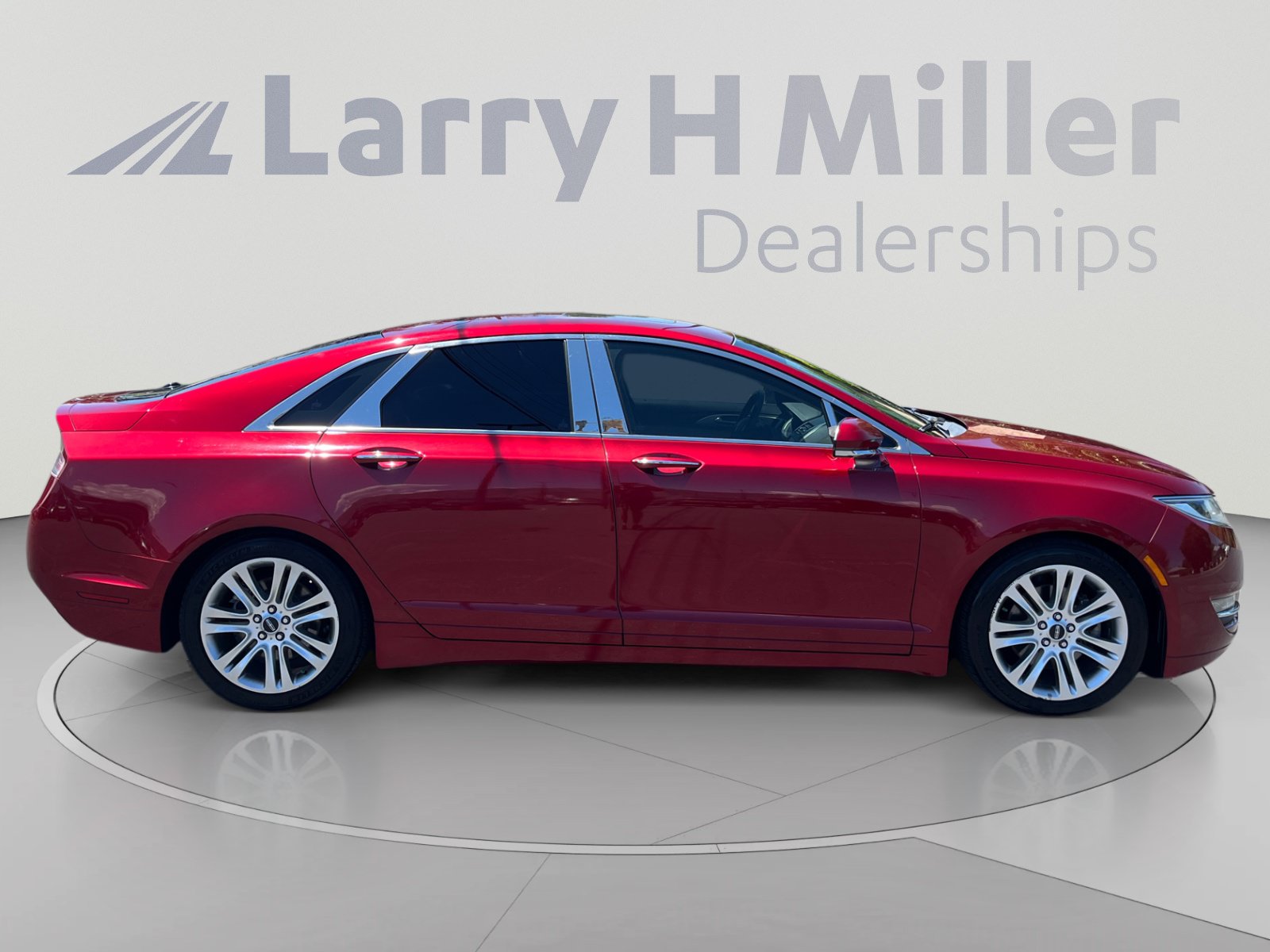 Used 2016 Lincoln MKZ w/ Equipment Group 300A Reserve FWD image 6