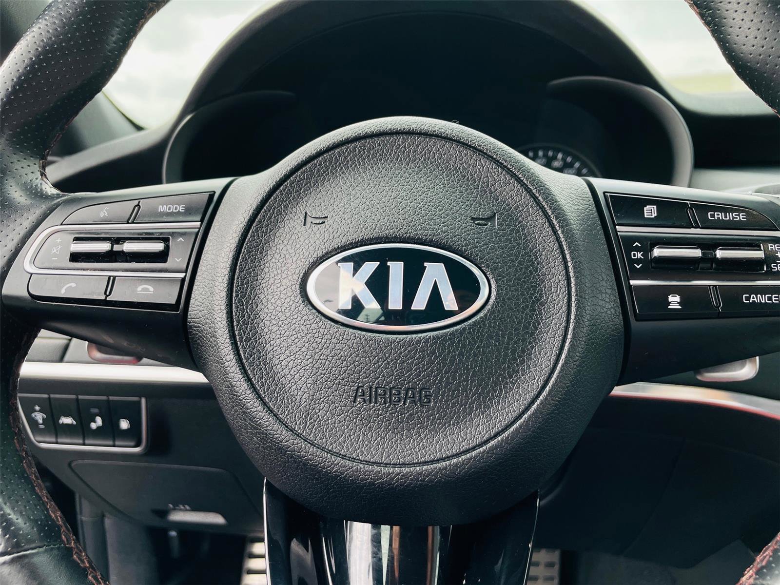 Used 2021 Kia Stinger GT1 RWD image 11