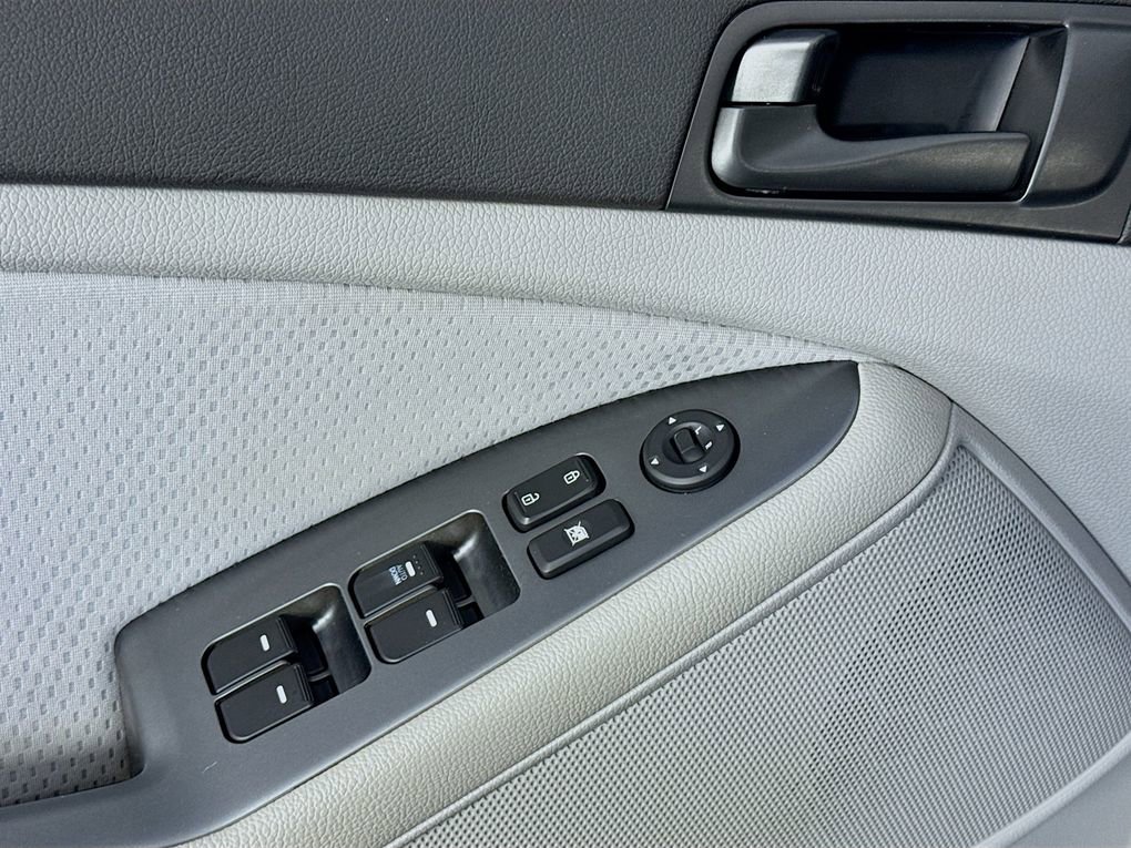 Used 2015 Kia Optima LX w/ LX Convenience Plus Package image 18