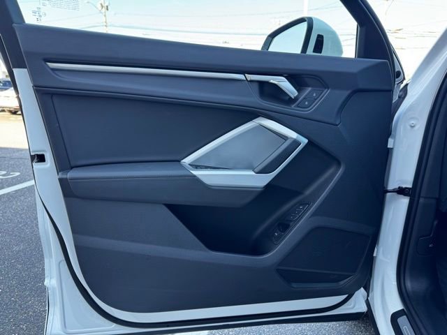 Certified 2025 Audi Q3 2.0T Premium w/ Convenience Package image 43