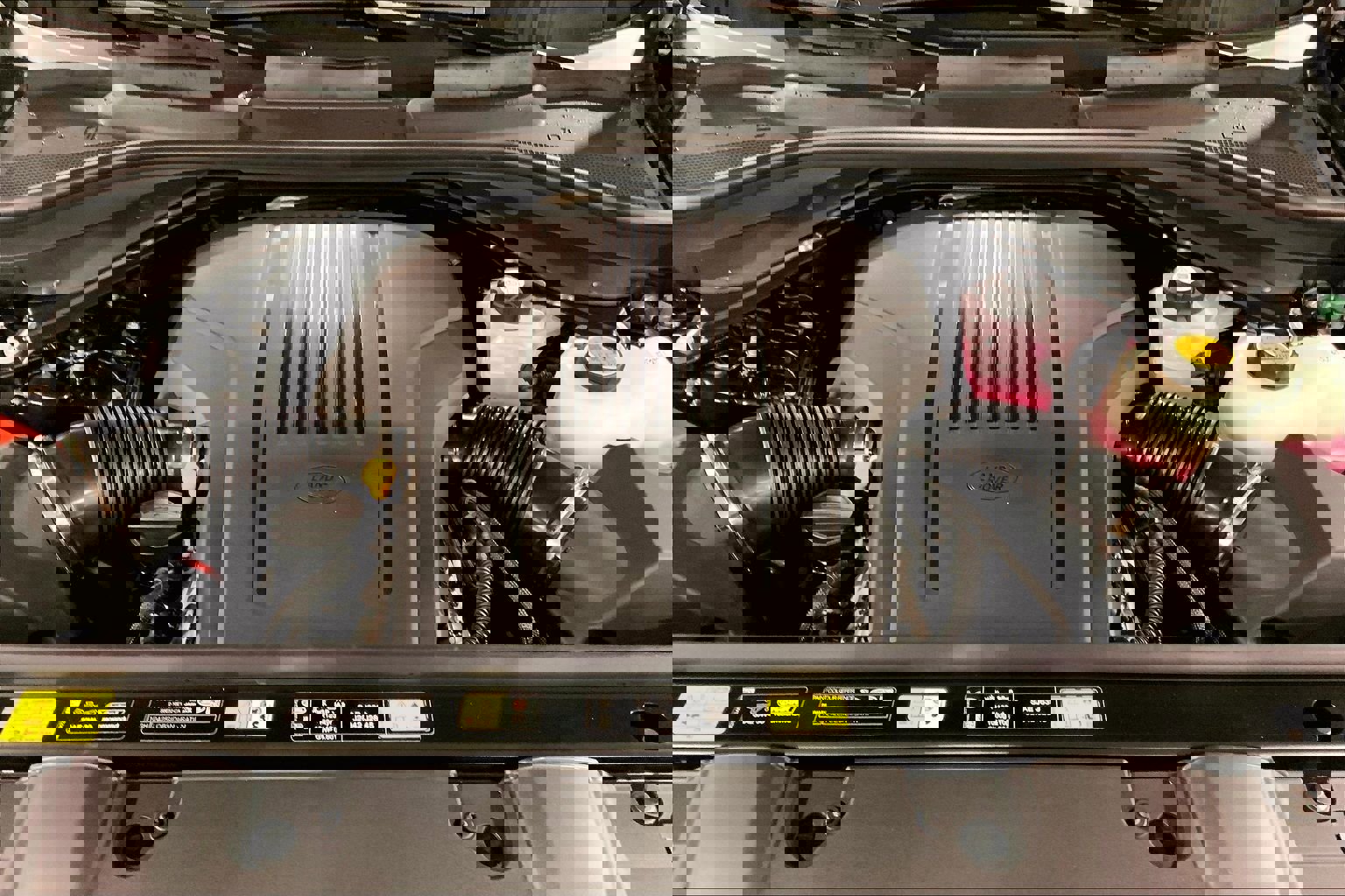 New 2026 Land Rover Range Rover Long Wheelbase Autobiography image 16