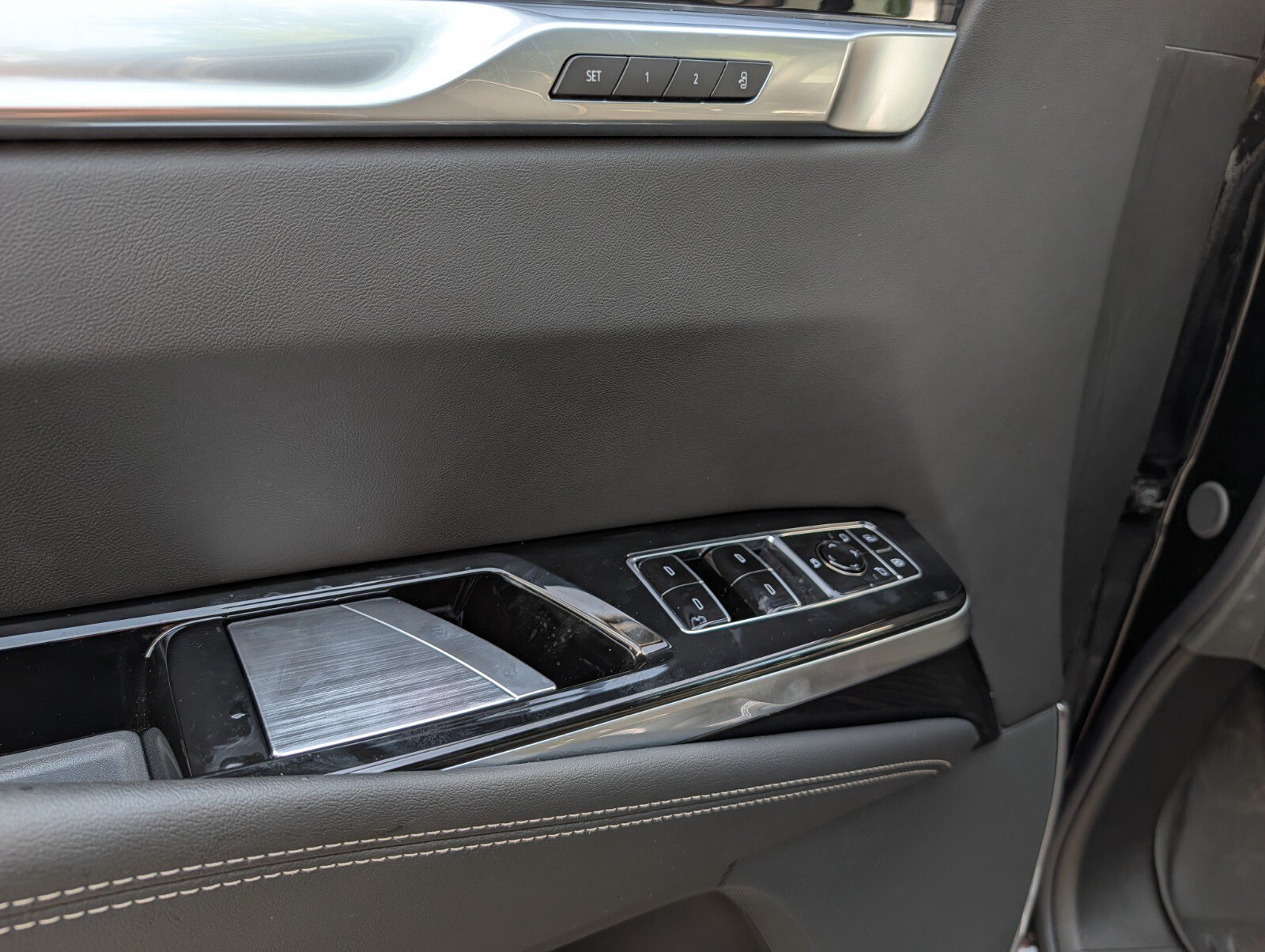New 2026 Cadillac Escalade Sport w/ Touring Package AWD/4WD image 38