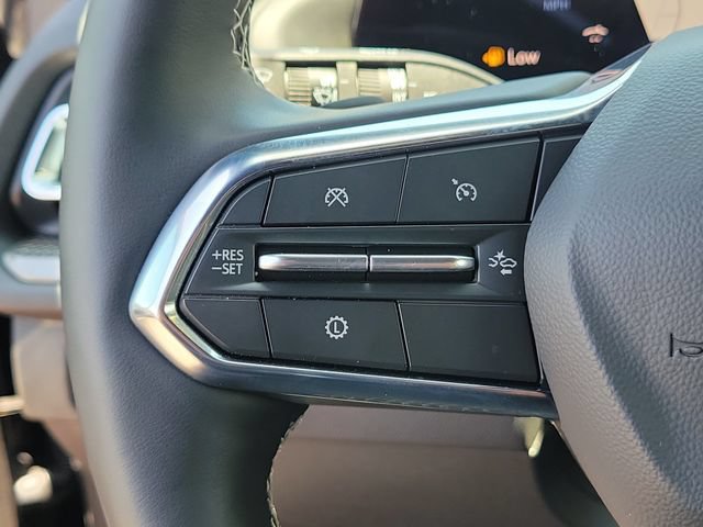 Certified 2026 Chevrolet Traverse LT w/ Sun and Wheel Package FWD image 26