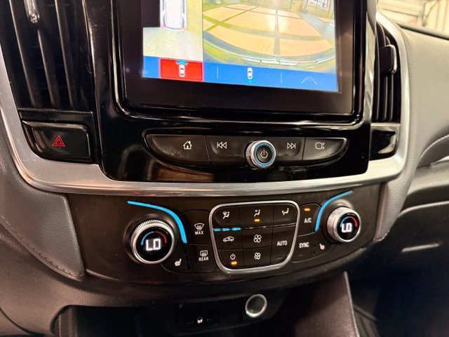 Used 2019 Chevrolet Traverse LT w/ LT Premium Package AWD/4WD image 14