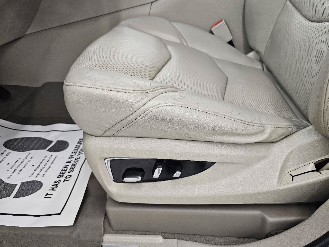Used 2020 Cadillac Escalade Luxury AWD/4WD image 12