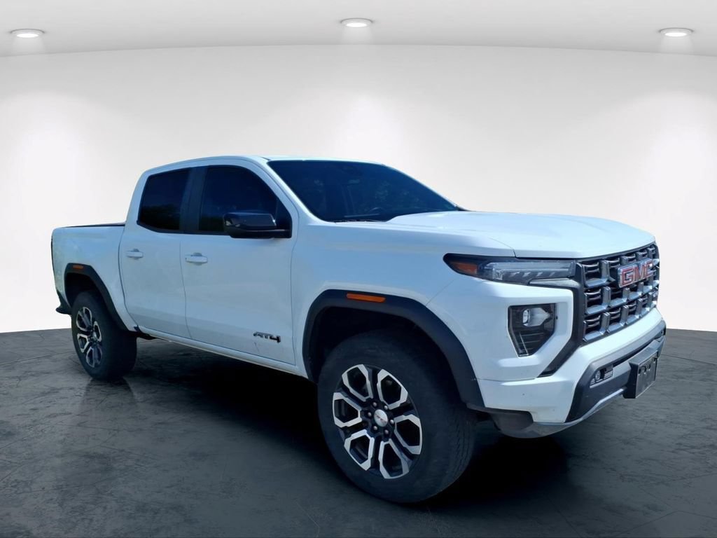 Used 2023 GMC Canyon AT4 w/ AT4 Premium Package AWD/4WD image 16