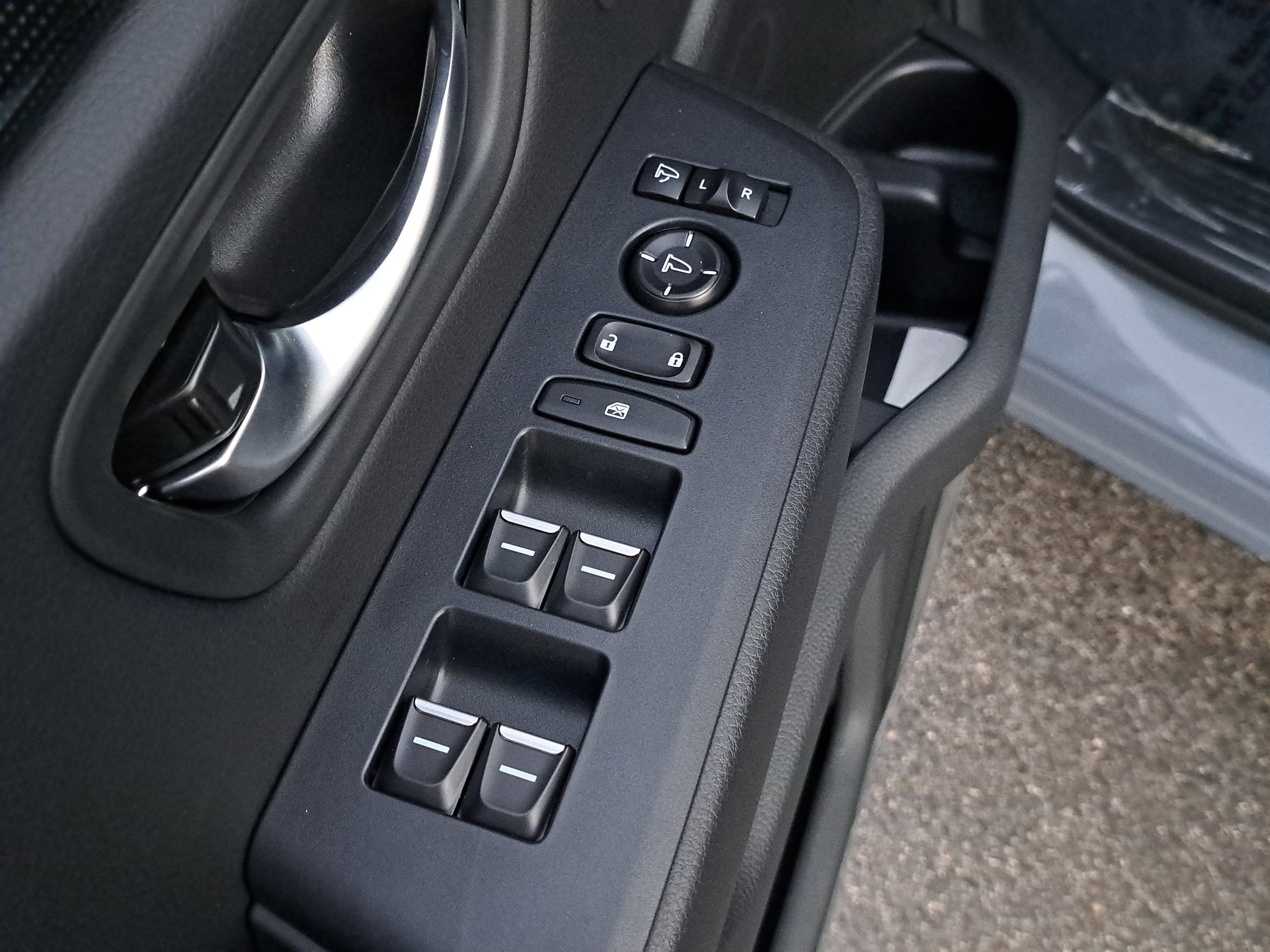 New 2025 Honda Pilot Black Edition image 22